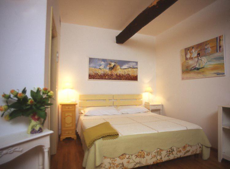 Agriturismo La Vecchia Dolceacqua Villa Cameră foto